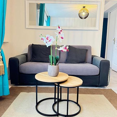Appartement Magnolia 40M2, Parking Et Wifi Gratuit Montevrain Exterior photo
